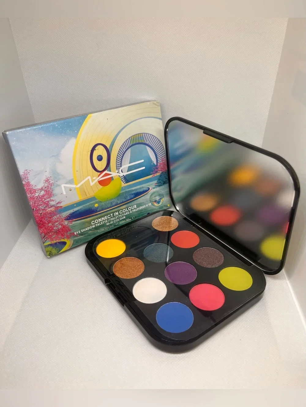 New MAC Connect In Color Eye Shadow Palette Hi-Fi Colour